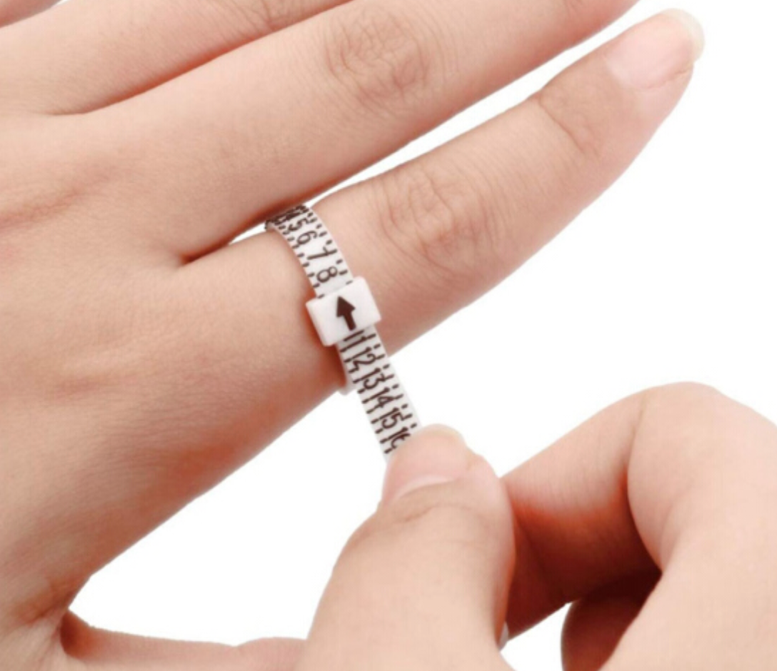 Adjustable Plastic Ring Sizer